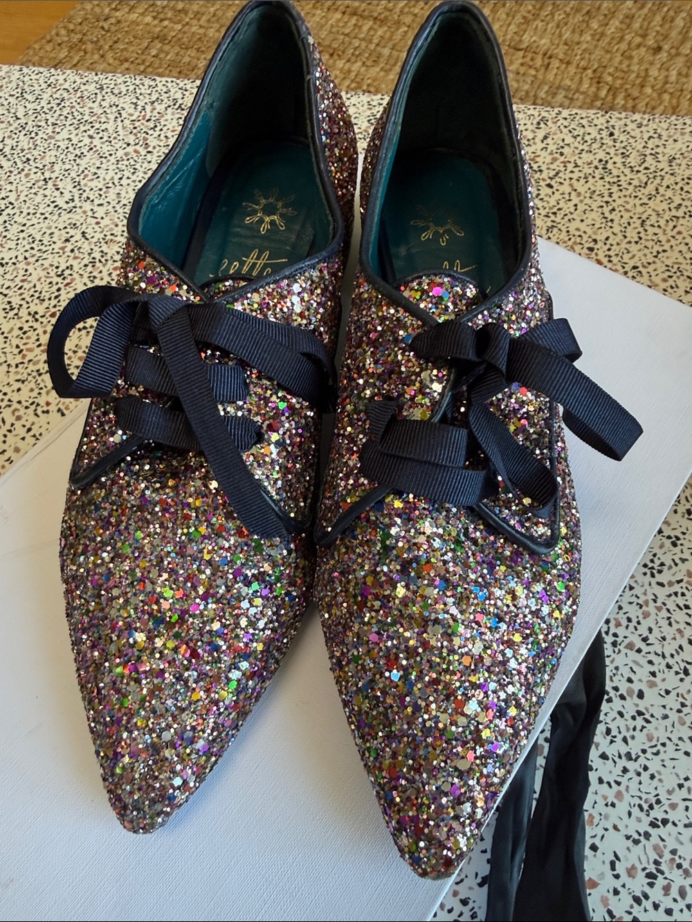 Uttu glitter shoes